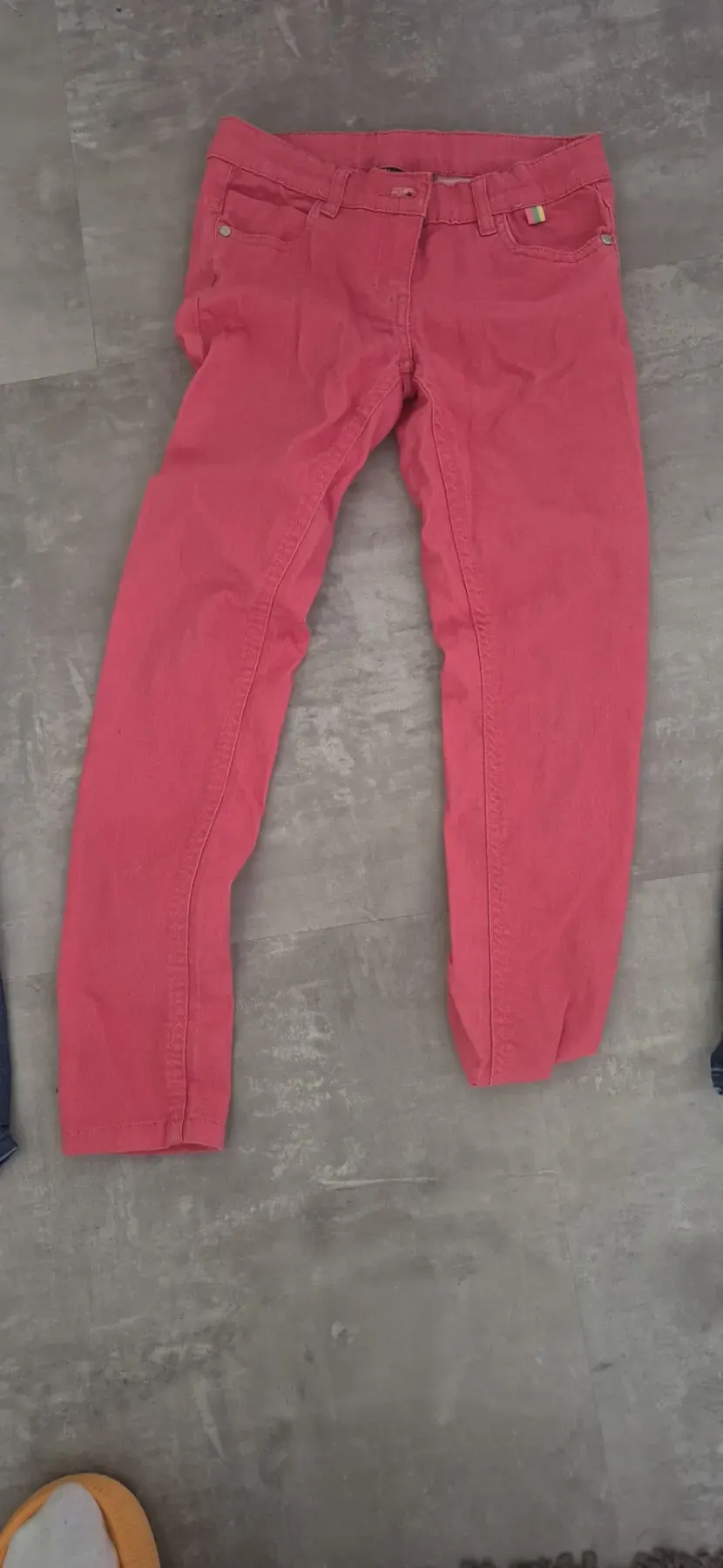 Sommerhosen und Jeans