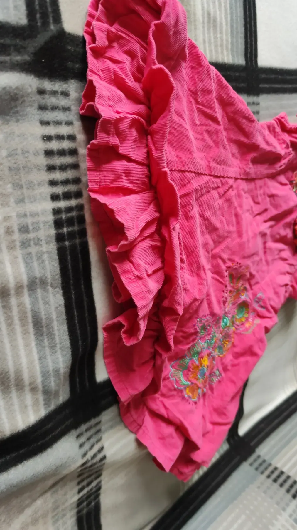 Spanisch angehauchtes sommerkleid