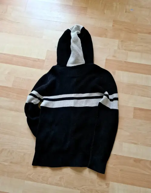 Next cooler Strickhoody 10y 140