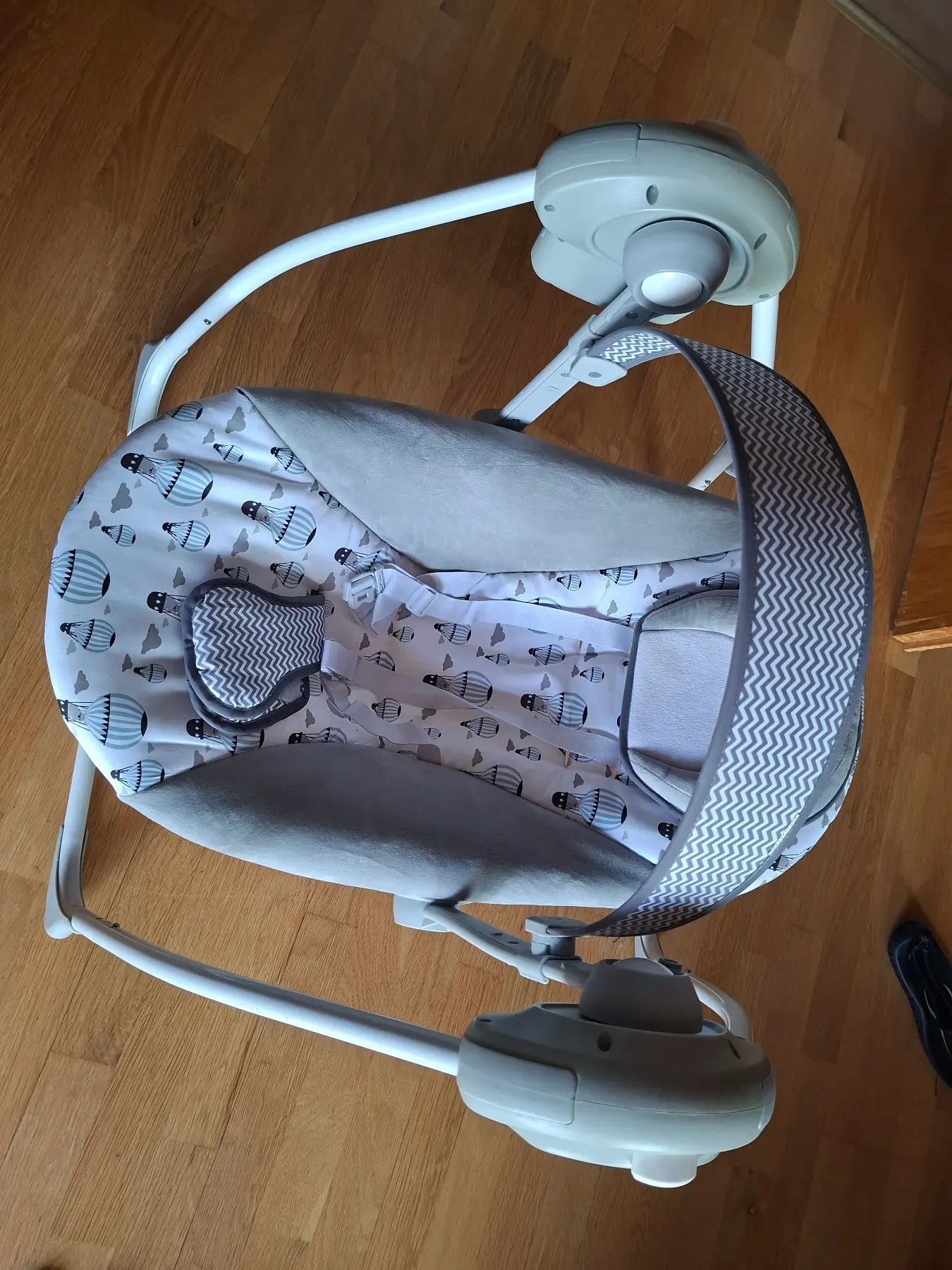 Kinderkraft Batteriebetriebene Babywiege