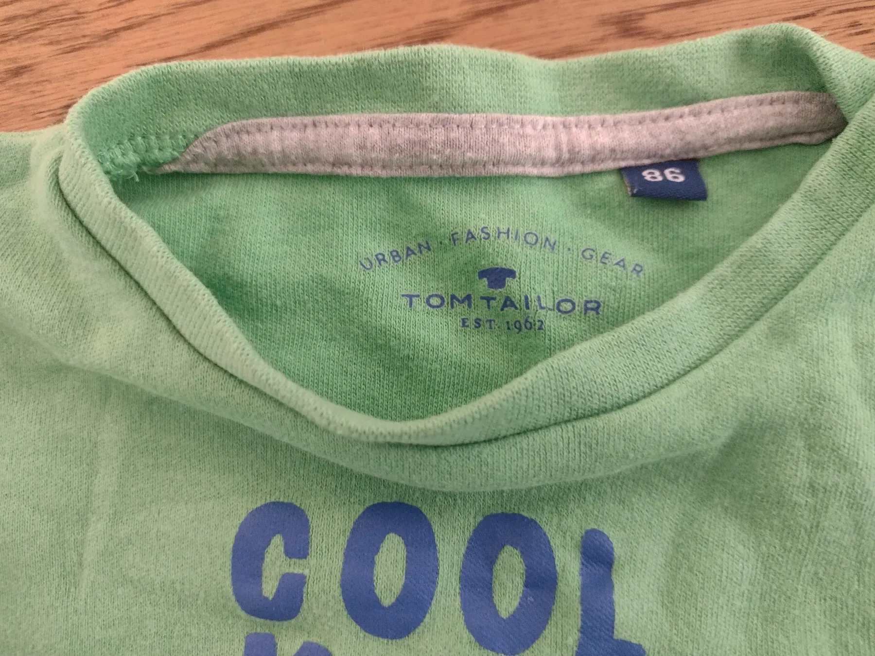 Langarmshirt/Longsleeve grün Cool Kids never sleep 86 Tom Tailor