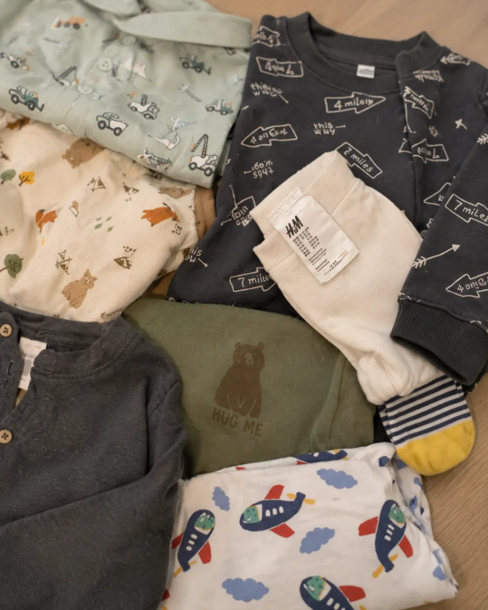 Jungen Kleidungspaket Gr. 86 H&M, Alana, Reserved | Sets, Bodies, Pullover