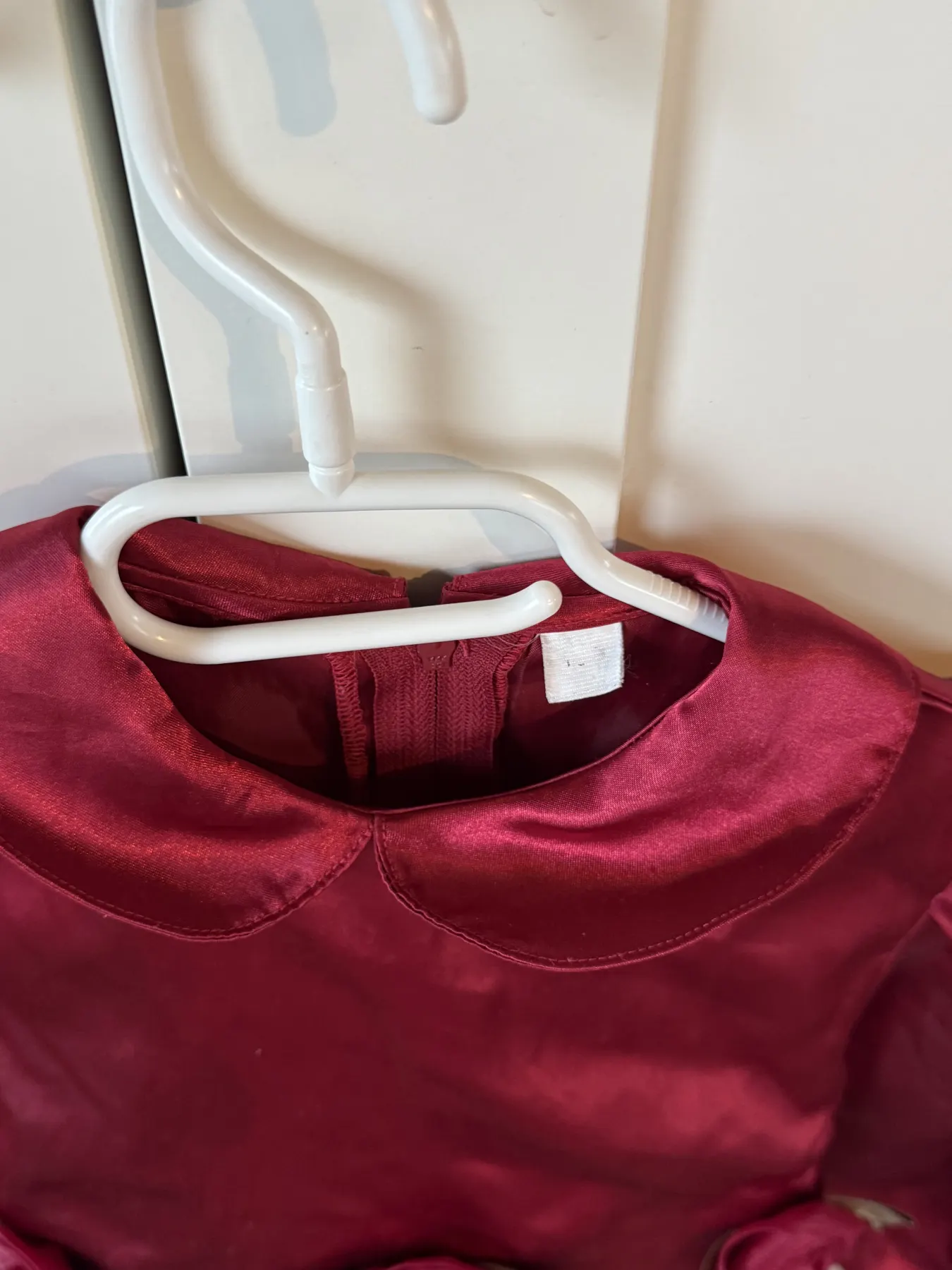 Festliches Kleid mit Blümchen