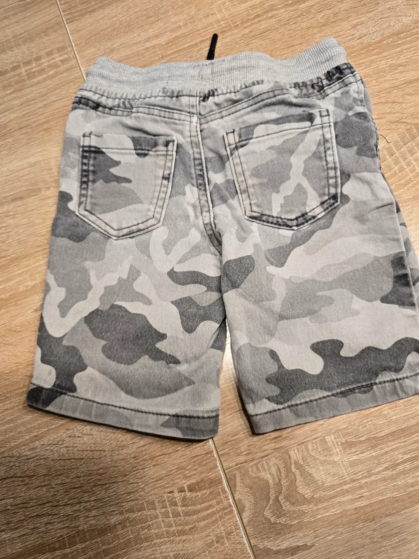 Coole Jungen Short Größe 104