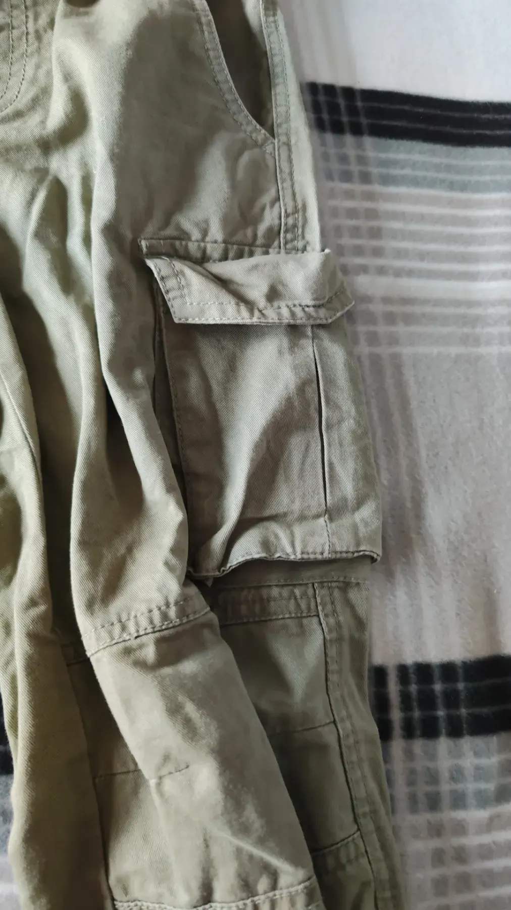 schlichte Hose zu verkaufen