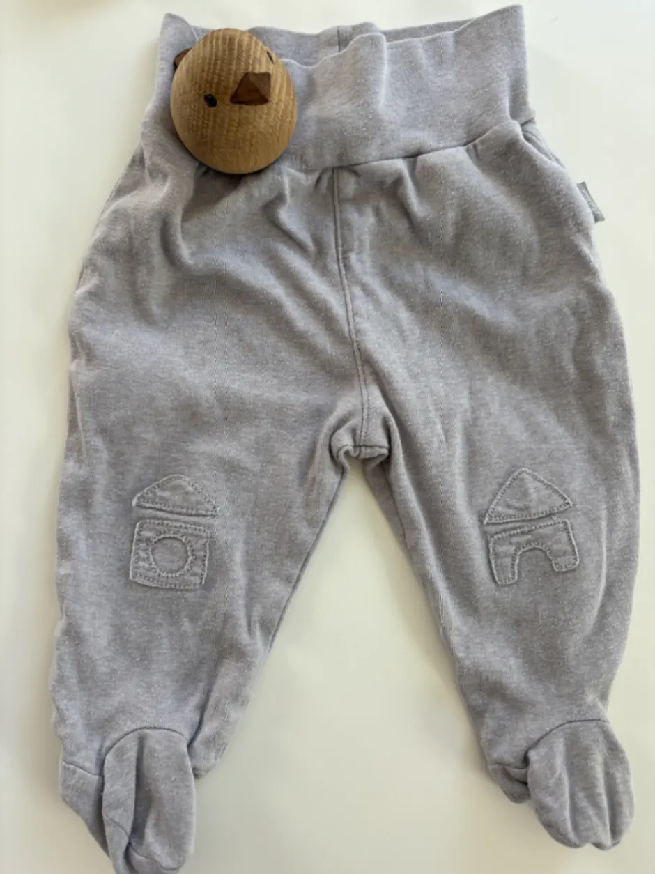 Sigikid Stramplerhose mit Füßen Gr. 68 🩶
