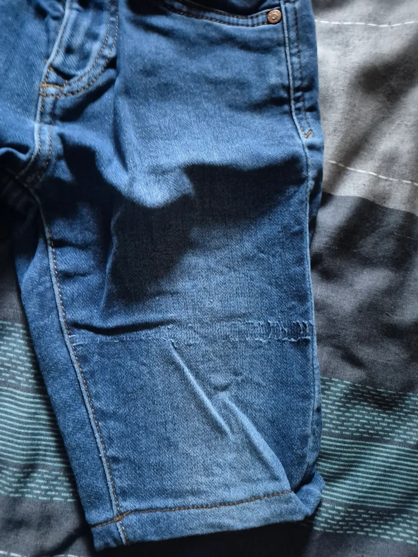 4 kurze Shorts Gr. 140