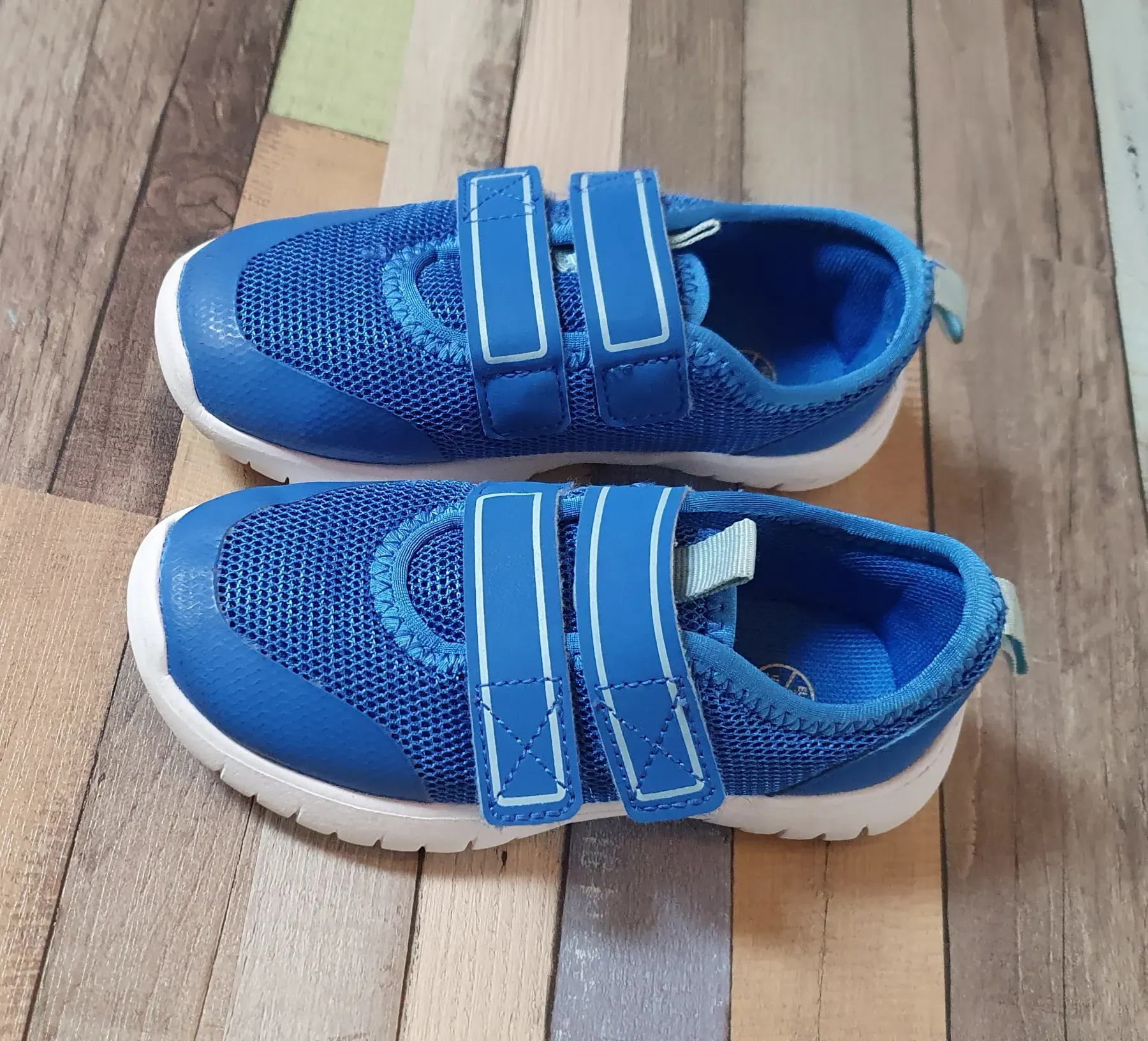 Turnschuhe, Sportschuhe Jungs Gr. 26