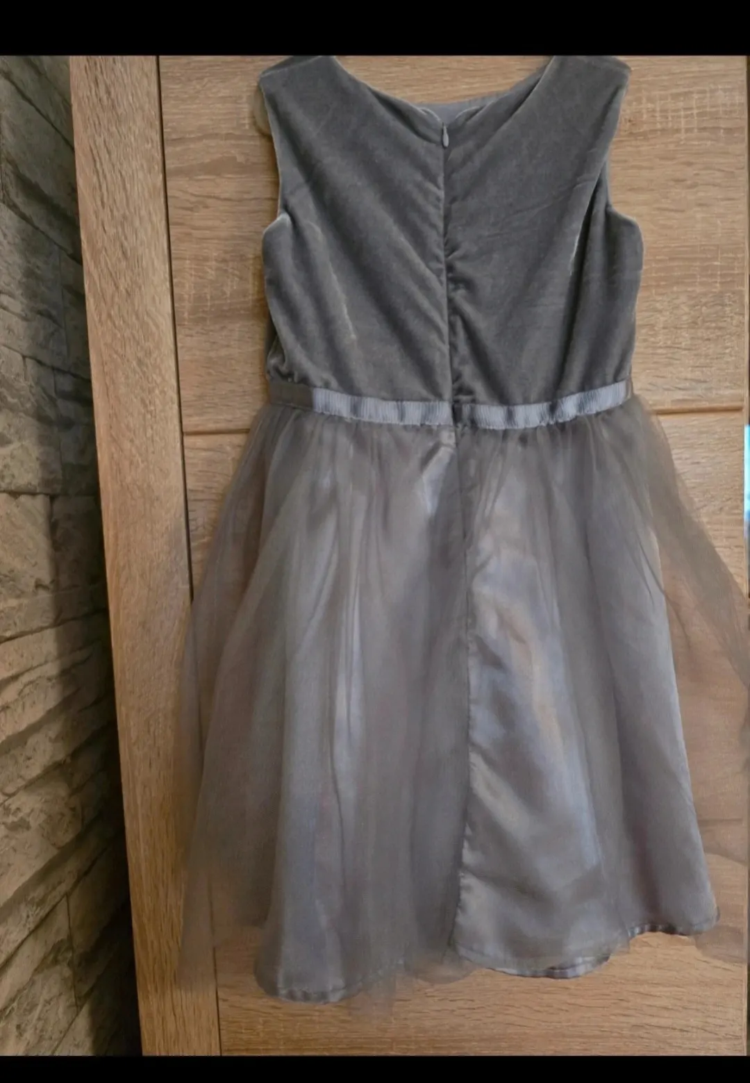 Schönes Mädchen Kleid Größe 104