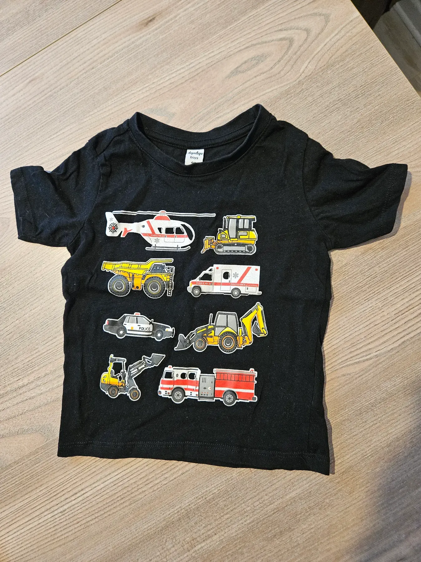 2 T-Shirts mit Feuerwehrmotiv, Gr. 98