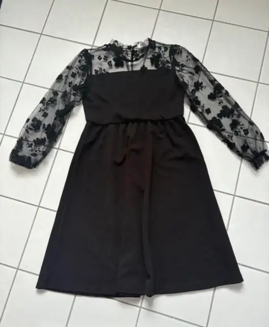 Festliches Kleid Gr. 152