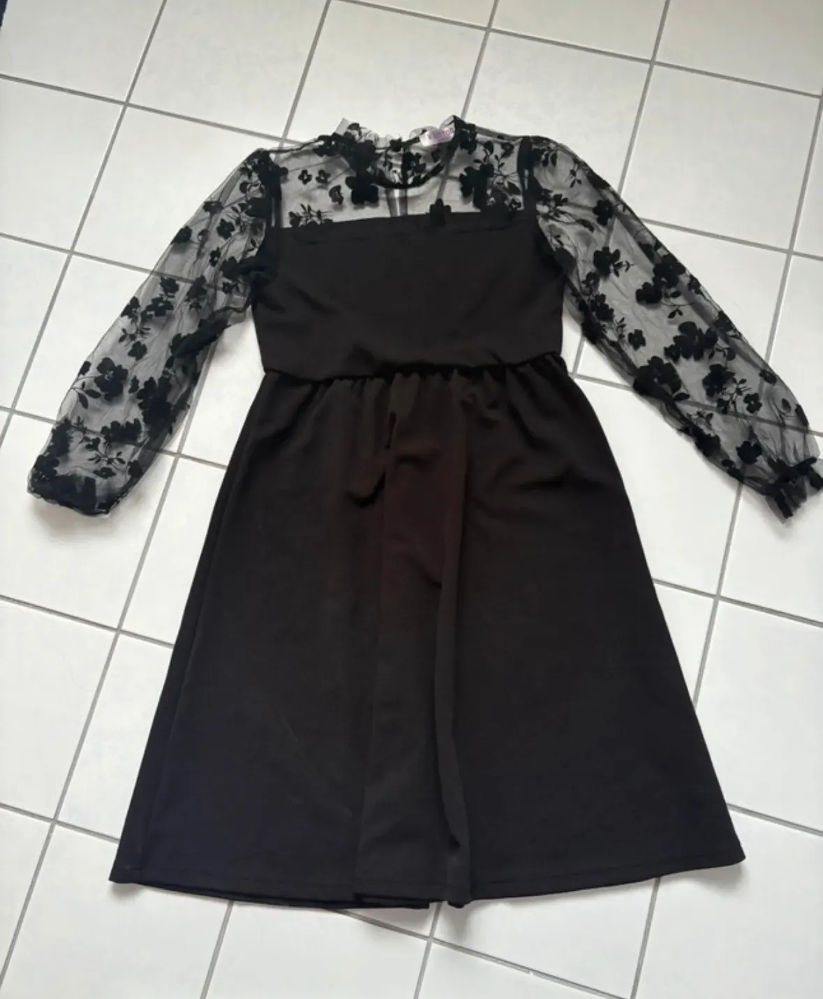 Festliches Kleid Gr. 152