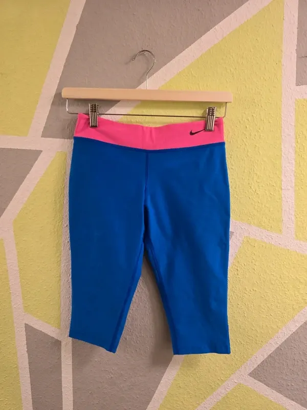 3/4 Sporthose Nike Gr. M 10-12Y 137-146cm