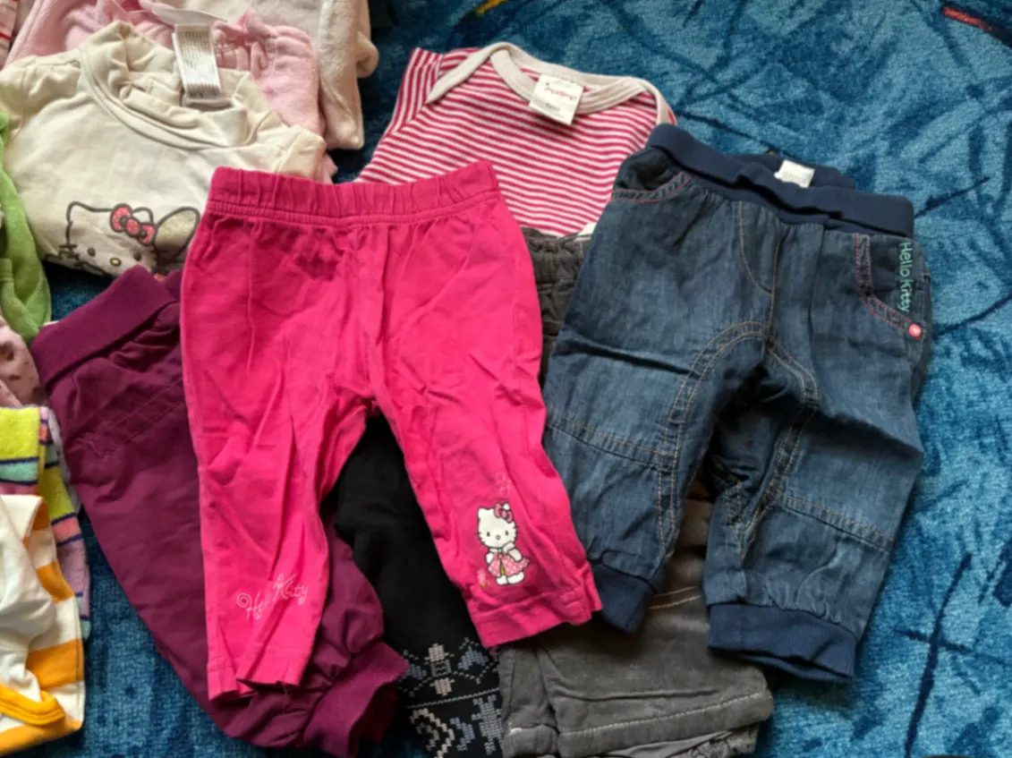 Großes Kleiderpaket Gr.62/68