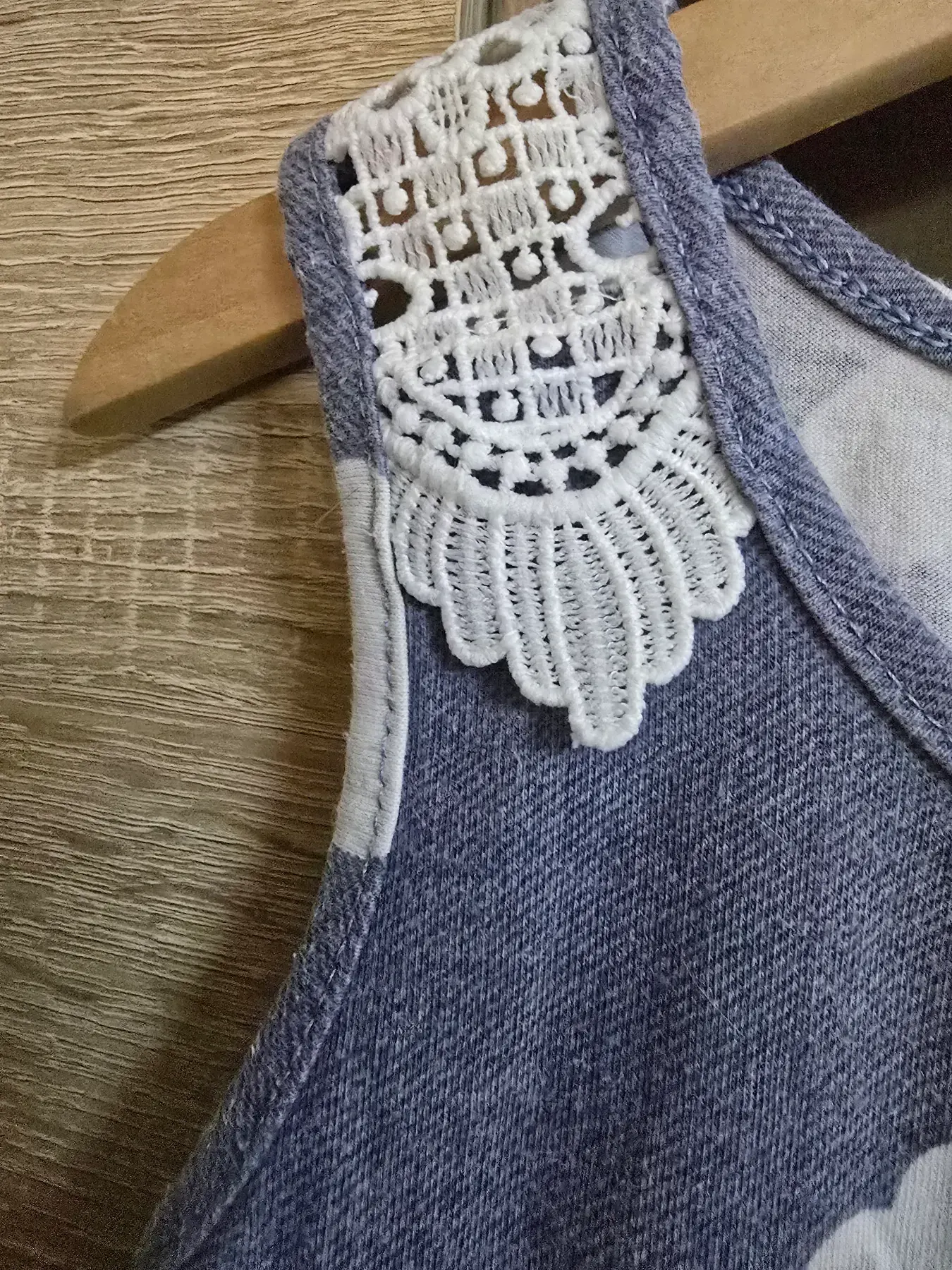 Süßes Mädchen Kleid Größe 116