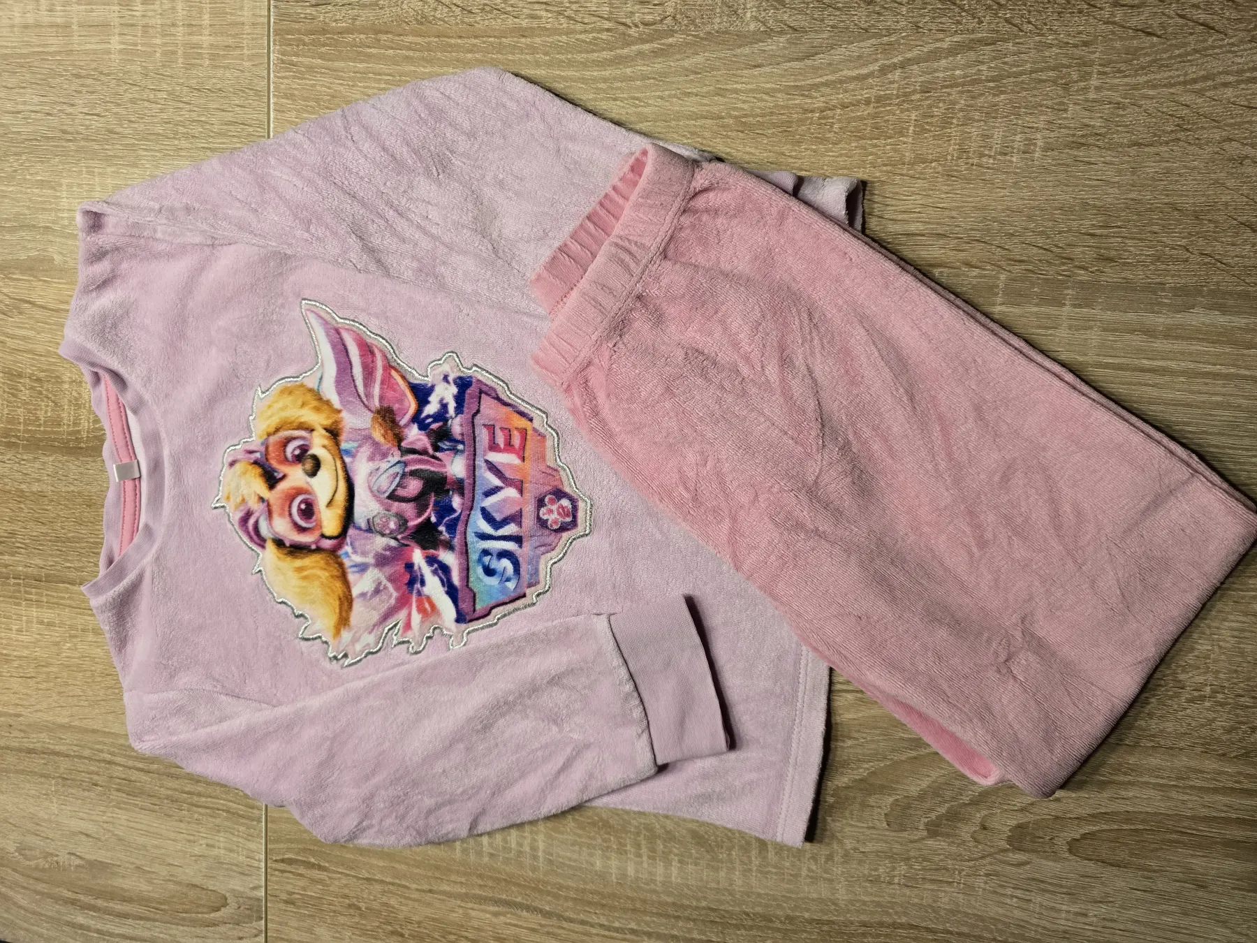 Süßer Mädchen Schlafanzug Größe 116. PawPatrol