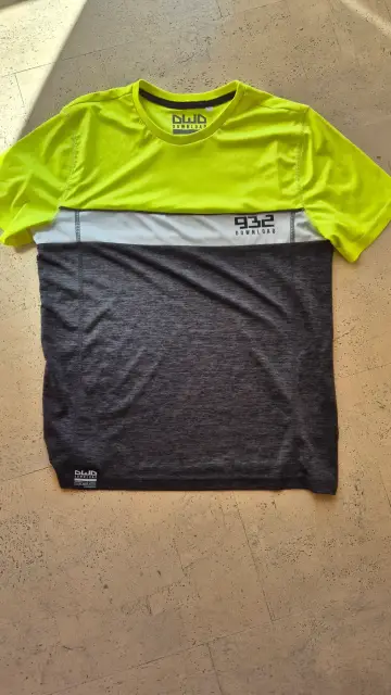 Sport T-Shirt Jungen 158/164 Neon Gelb Grau DWD/ C&A – Top Zustand