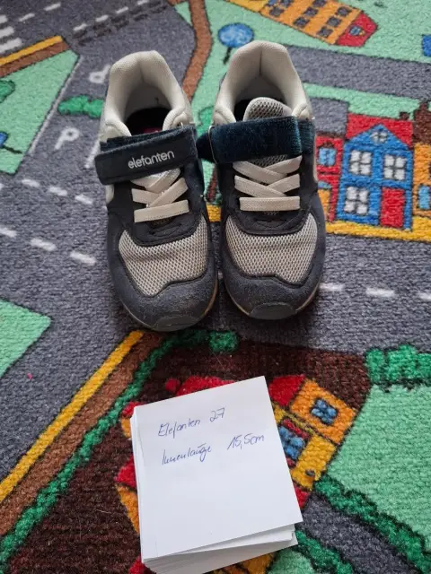 Halbschuhe