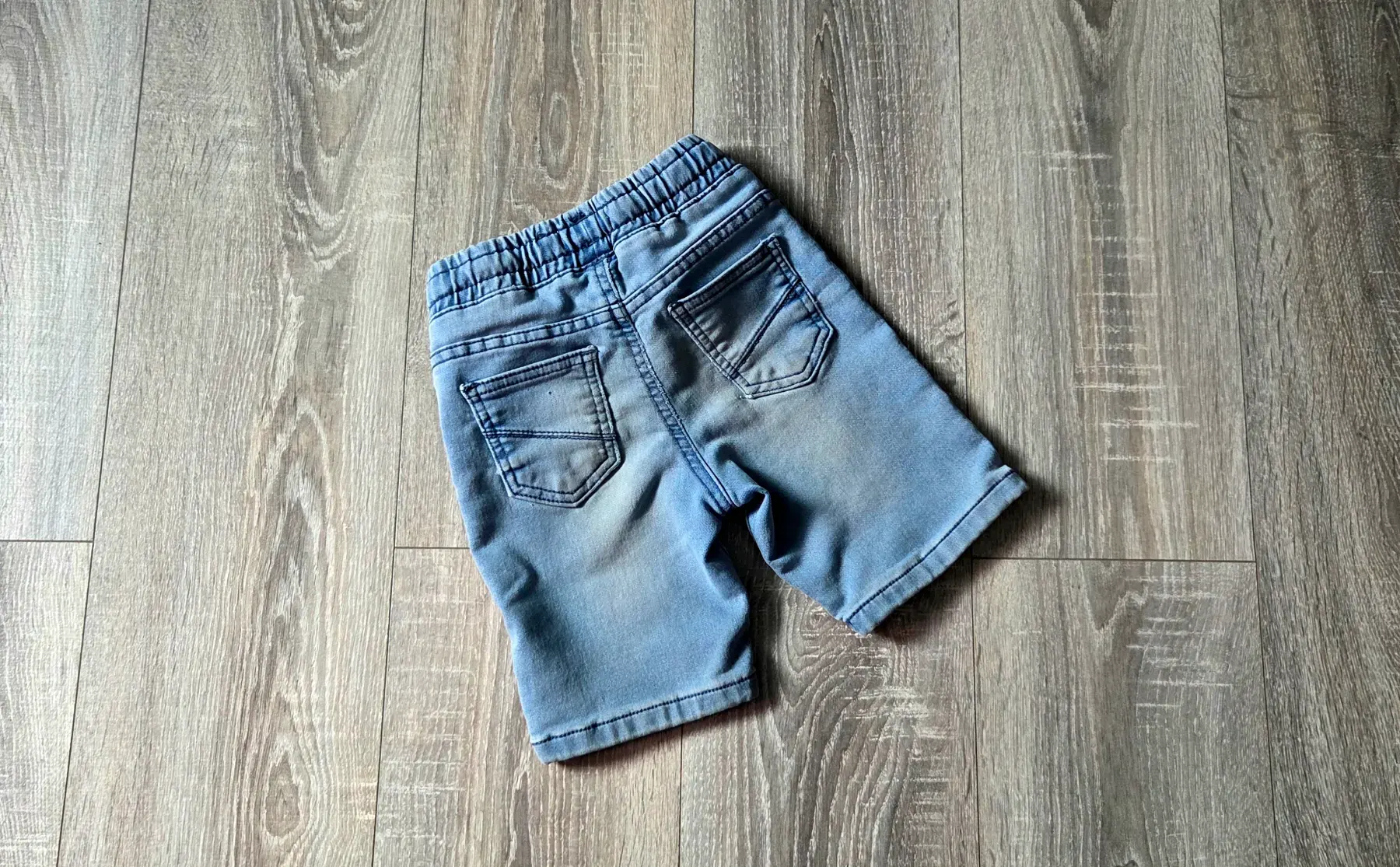Jeans Bermuda Shorts Reserved Gr. 92