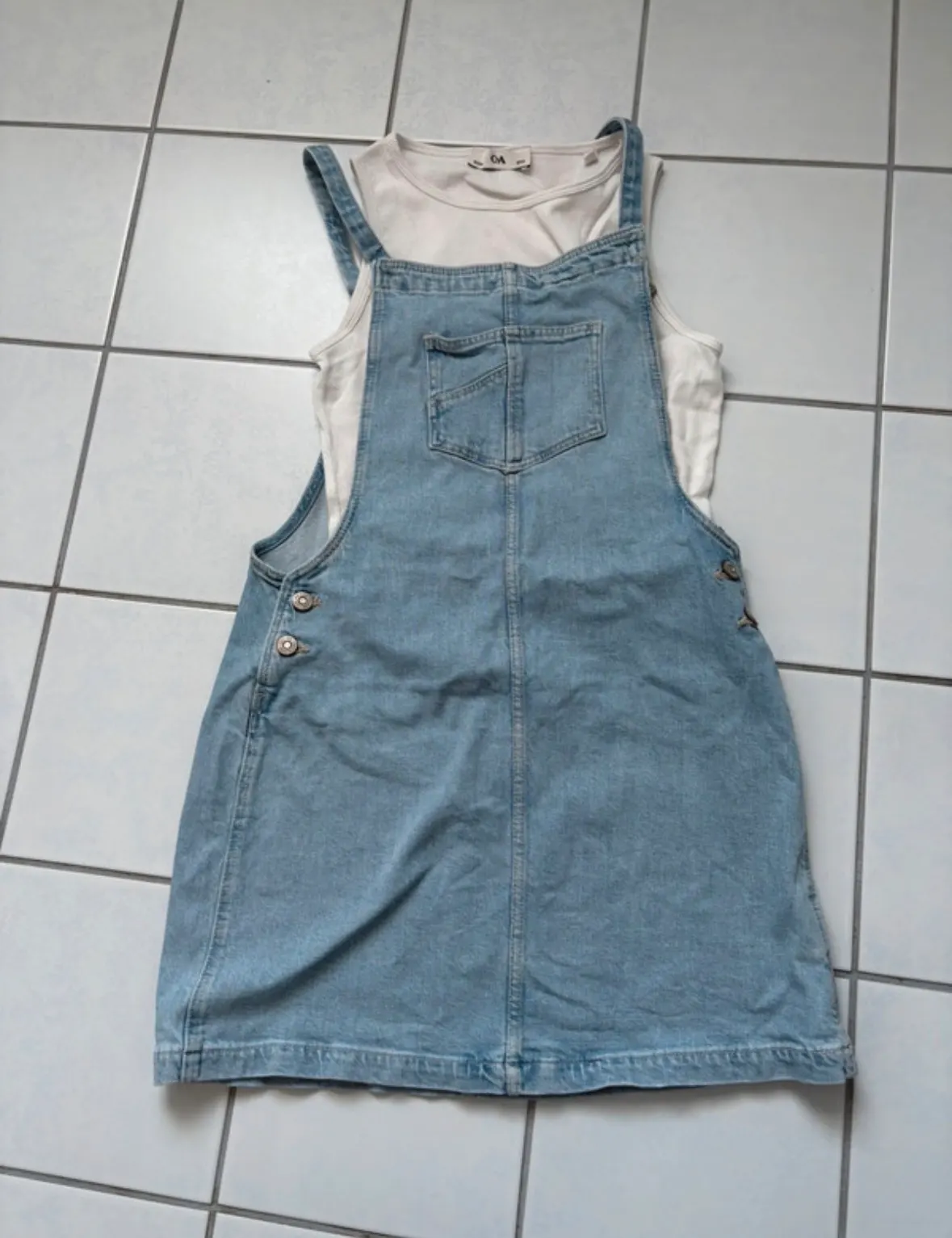 3 Sommerkleider. Gr. 152