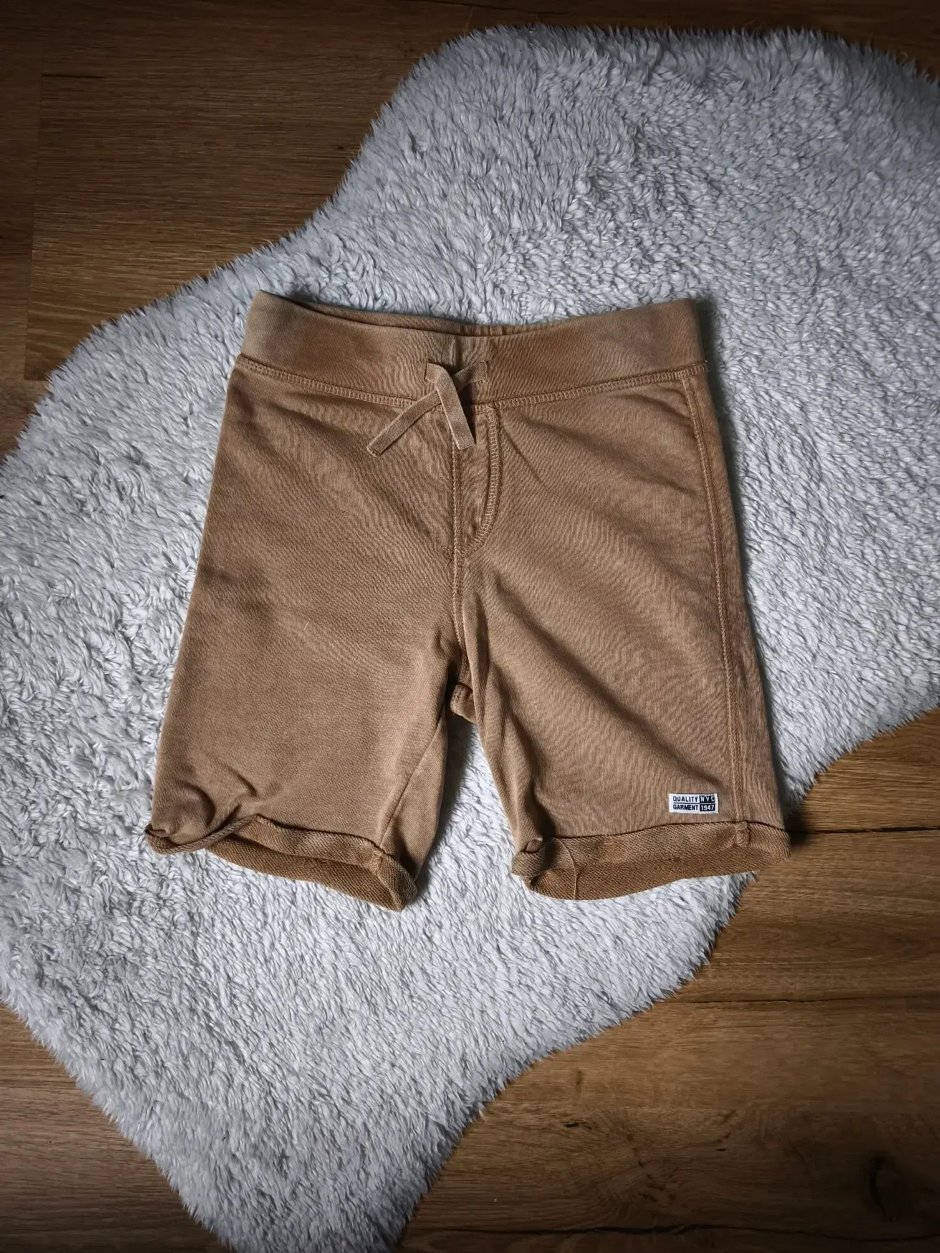 H&M Stoff Short