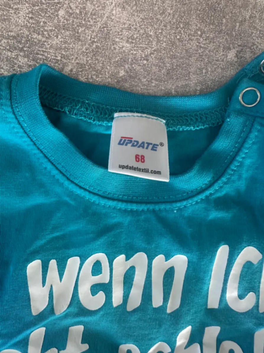 T-Shirt mit Aufschrift in 68
