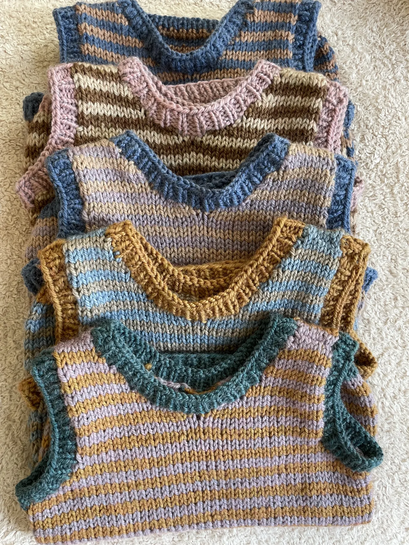 Weste Pullunder aus Wolle gestrickt