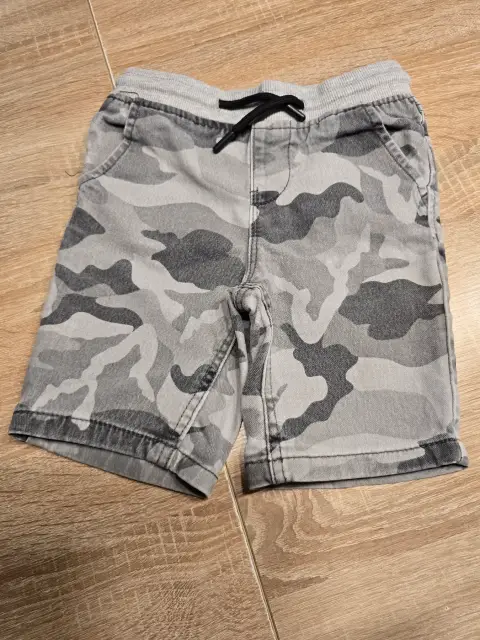 Coole Jungen Short Größe 104