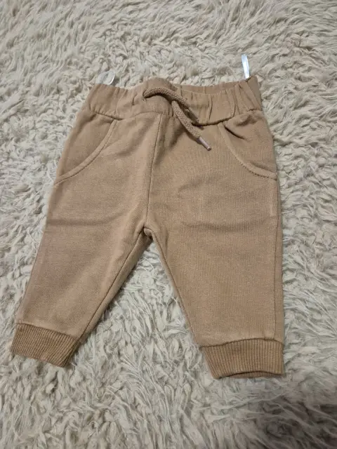 braune Jogginghose Größe 62 von C&A