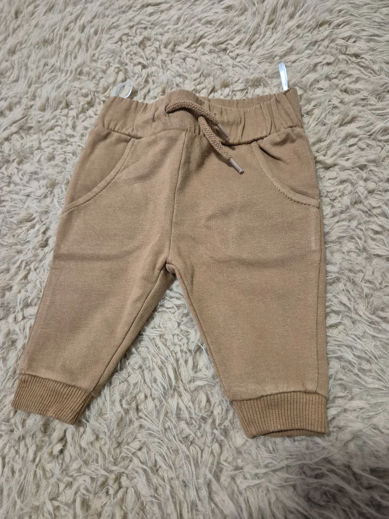 braune Jogginghose Größe 62 von C&A
