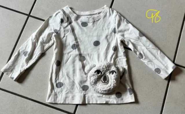 Leichter Pulli mit Tasche