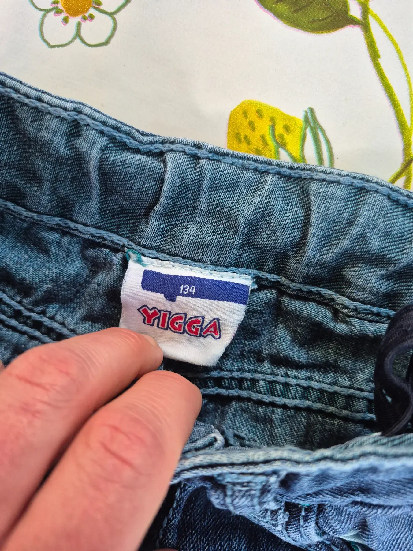 kurze Jeanshose Gr. 134