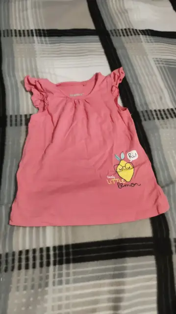 sommerliches T-Shirt zu verkaufen