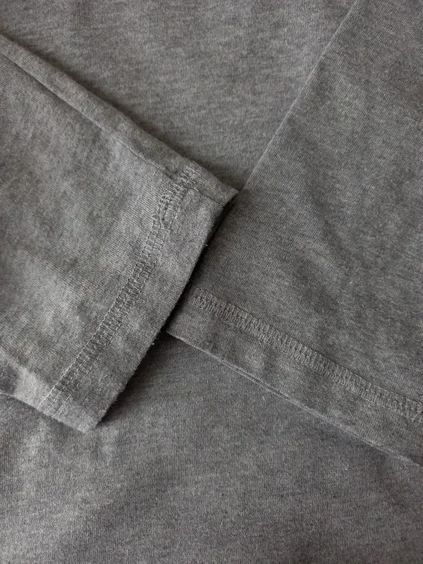 Under Armour Longsleeve Hoodie Gr 140/146 Junge, Rückenprintgrau, Langarm Shirt, Herbst, Frühling