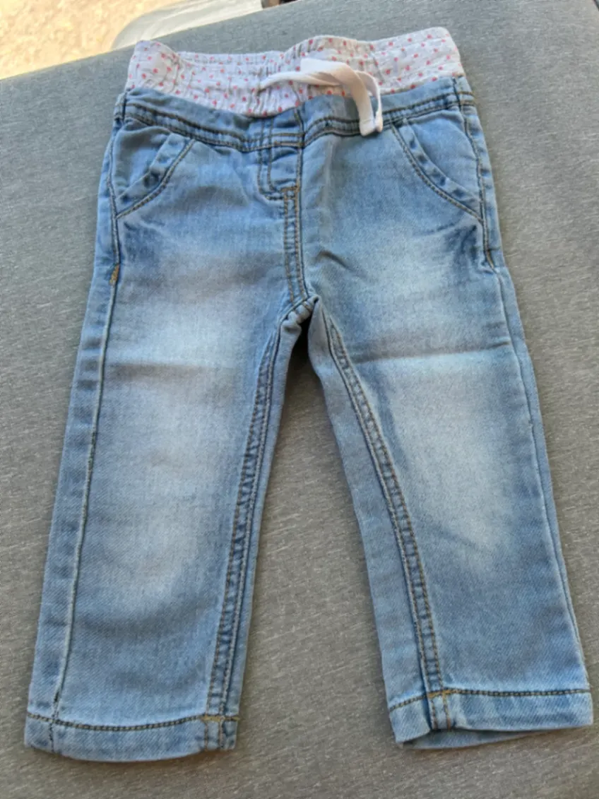Jeans Gr. 74