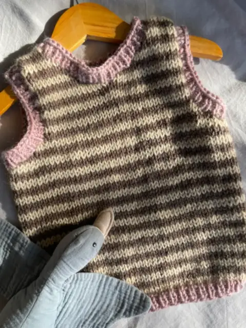 Handmade gestrickte Weste/ Pullunder aus Wolle /handmade /montessori