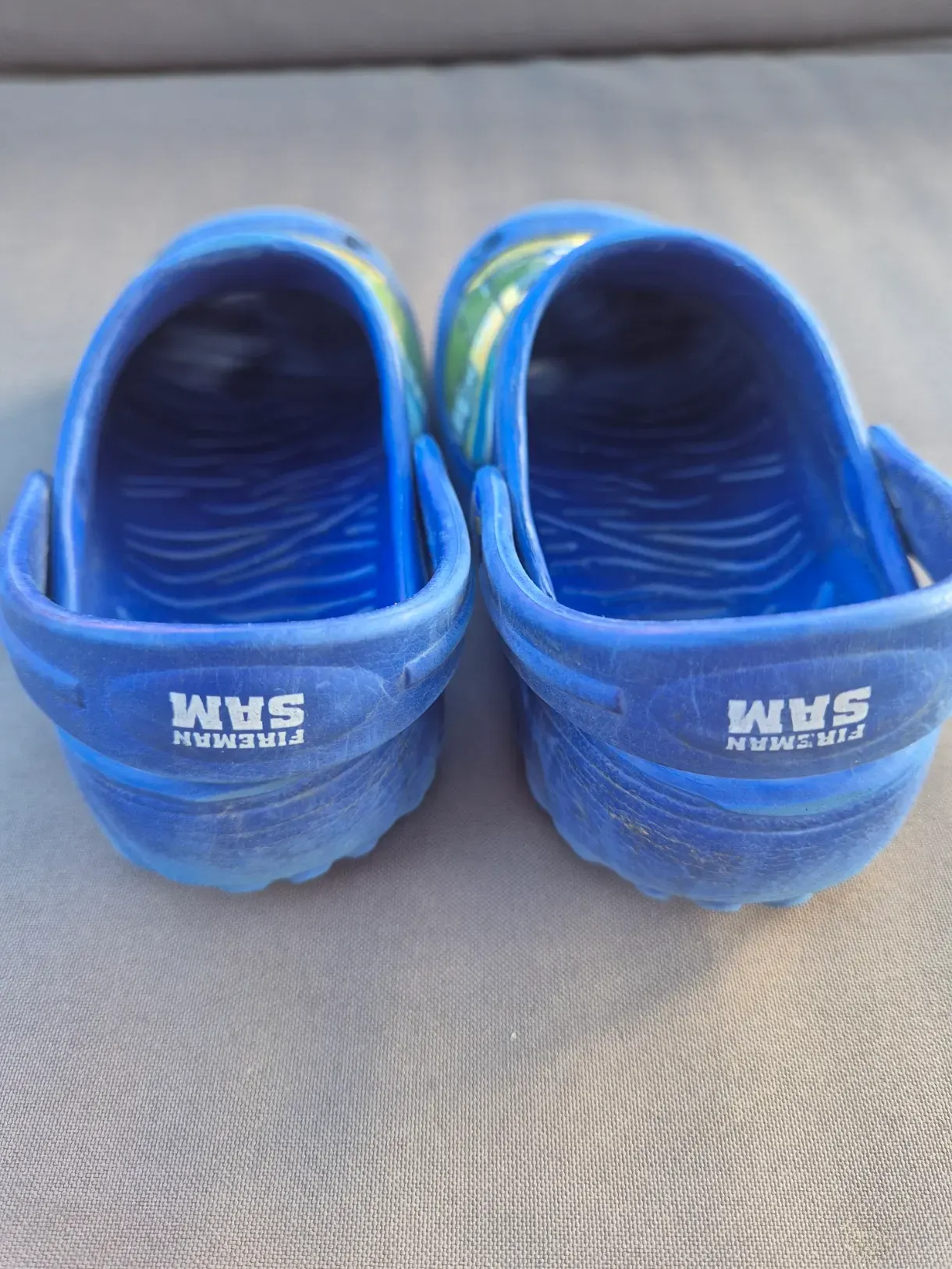 Gummischuhe Hausschuhe Badeschuhe, Jungen, Feuerwehrmann Sam, Größe 25