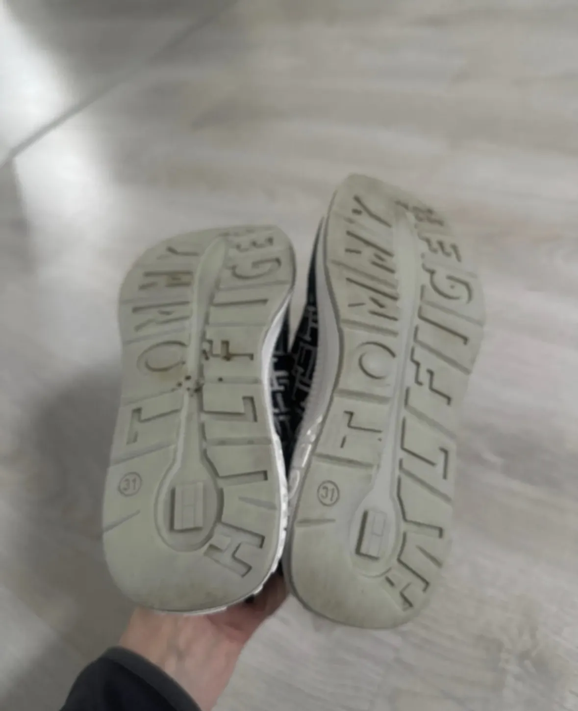 Tommy Hilfiger Schuhe Schlüpfschuhe Sneaker 31