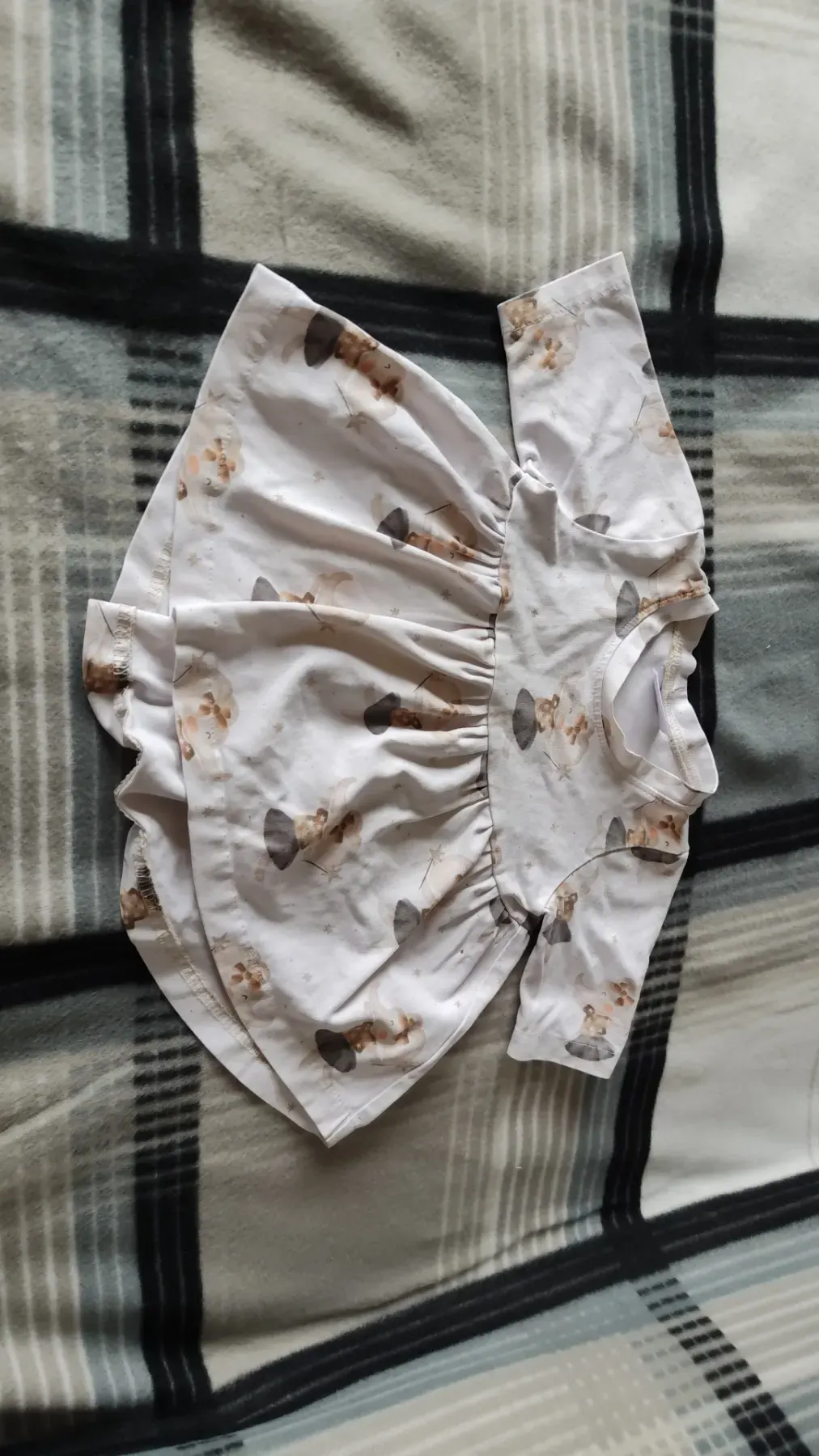 Kleid mit elefantenmotiv