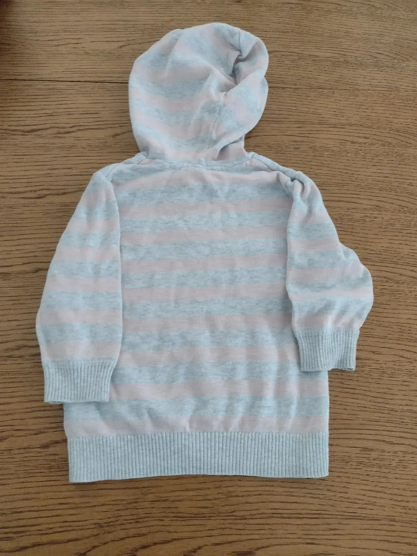 Pullover mit Kaputze grau-rosa gestreift 86 HM