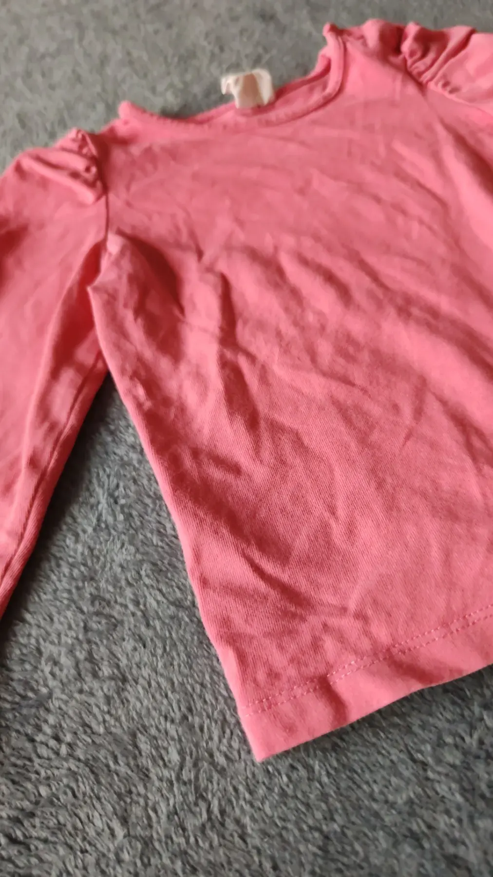 H&M schönes Langarmshirt in der Größe 86