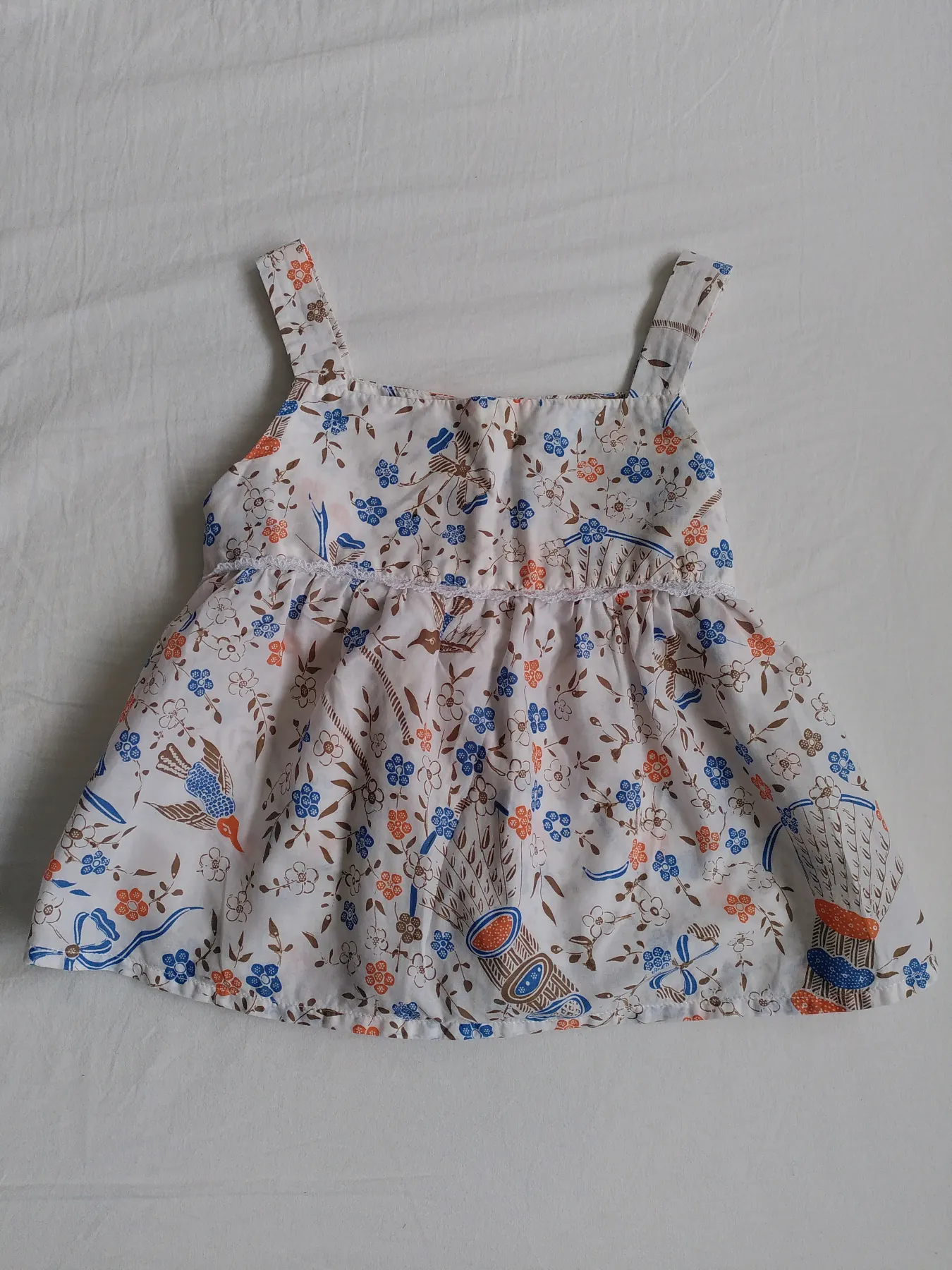 Sommerbluse mit Trägerchen 104
