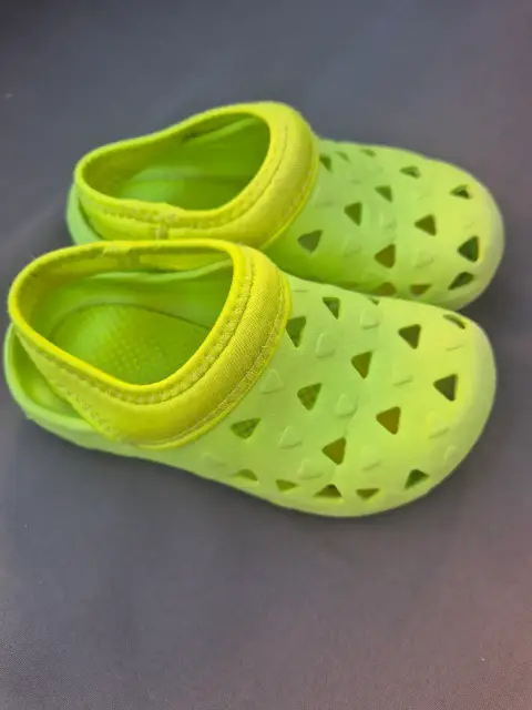 Gummischuhe Badeschuhe Hausschuhe, Jungen, Größe 24/25
