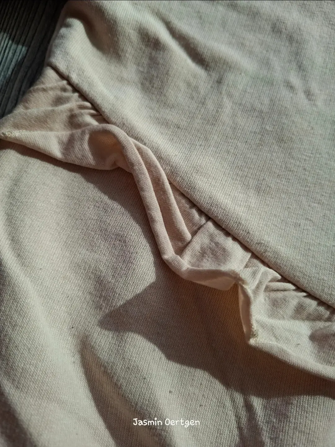 Süßer Pullover mit Rüschen-Detail | Lupilu | Gr. 98/104