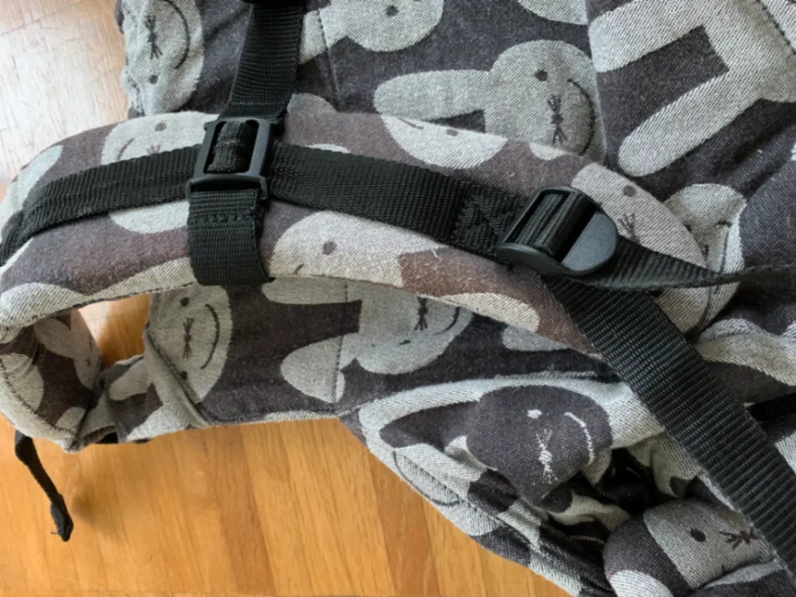 Emeibaby ergonomisch, Tragetuchstoff, Weiße Hasen, Babysize mit Schnallen, OVP, Trage, Fullbuckle