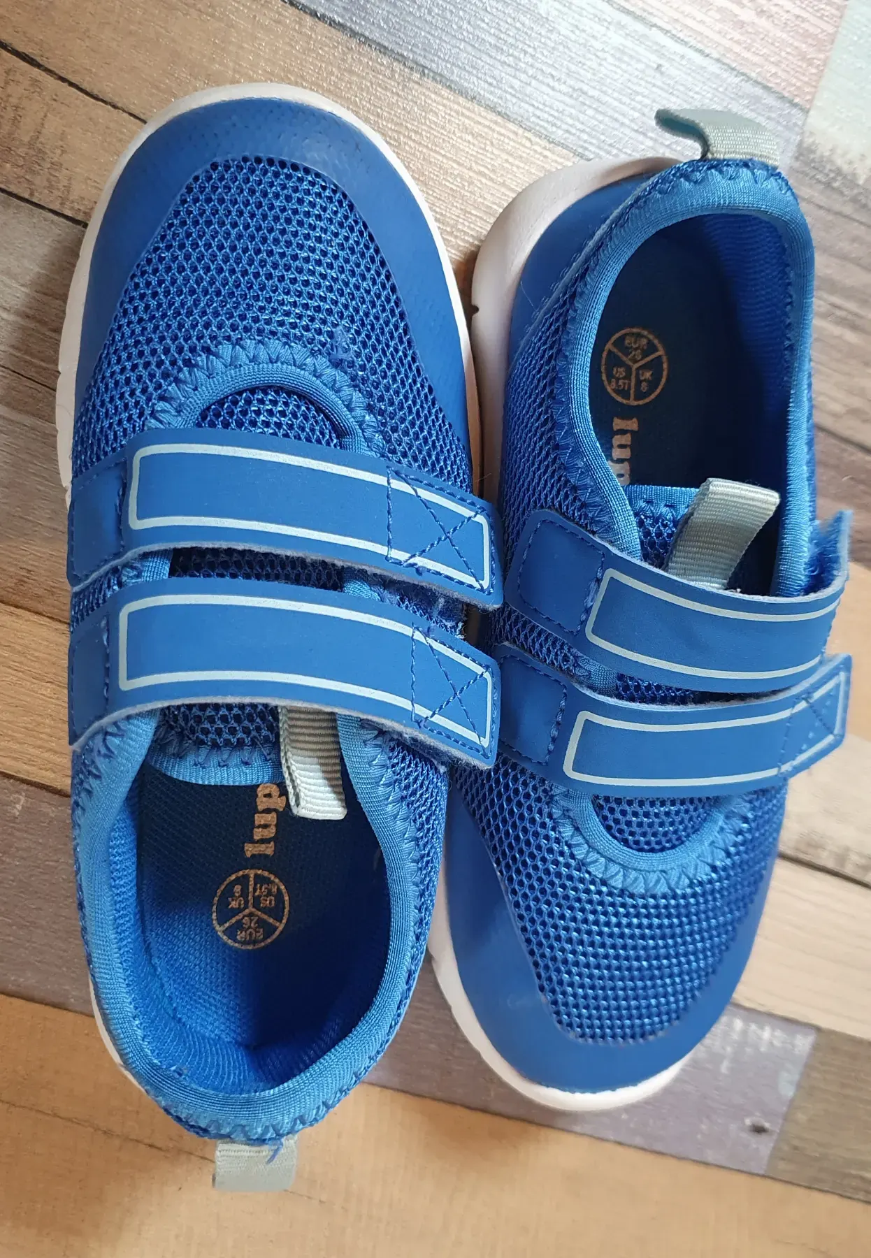 Turnschuhe, Sportschuhe Jungs Gr. 26