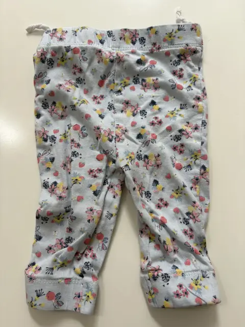 Helle Leggings in Größe 62 mit buntem Blumenmuster 🌸