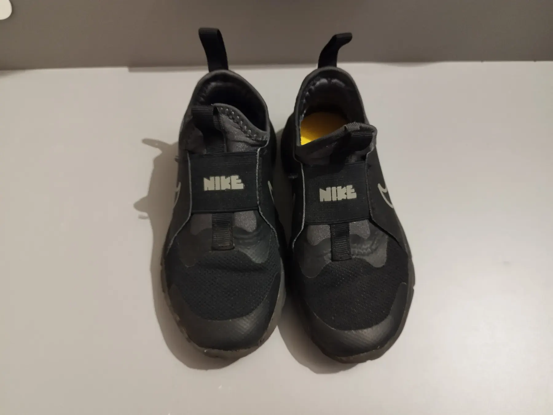 Sneaker Nike Größe 28