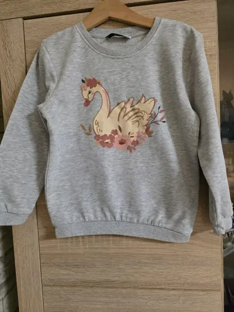 Tolles Mädchen Sweatshirt Größe 116