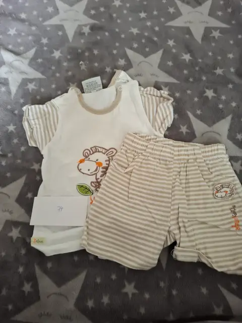 Shirt mit Hose